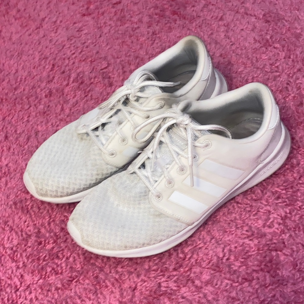 Adidas Classic White Running Shoes Basic Timeless